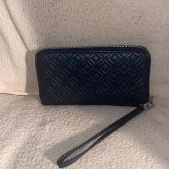 🖤EUC Steve Madden Leather Black zipper around wallet! - Picture 2 of 5